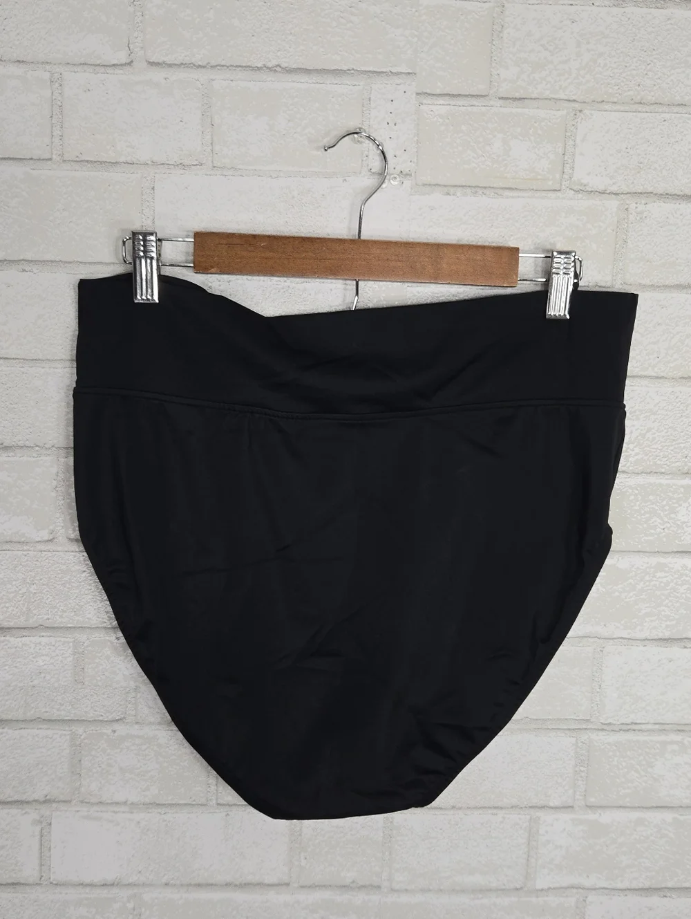 Trimshaper black bikini bottoms